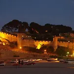 Lets Holidays Sea Views Costa Brava Апартаменты Тосса-де-Мар
